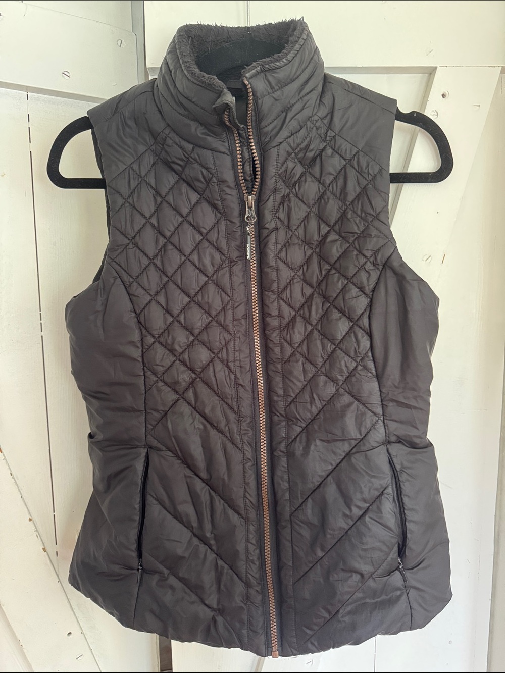 Mondetta Quilted Black Puffer Vest